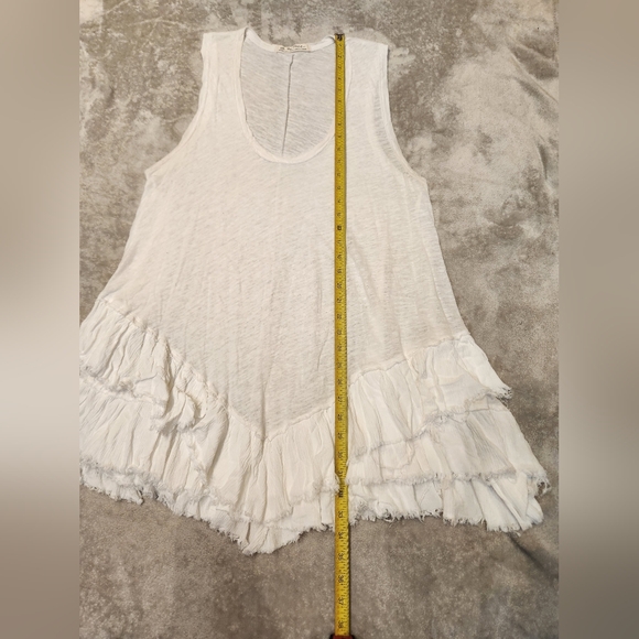We the Free People Shimmy Sasha Ruffled Tier Tunic Tank White Distressed Top - Picture 6 of 9